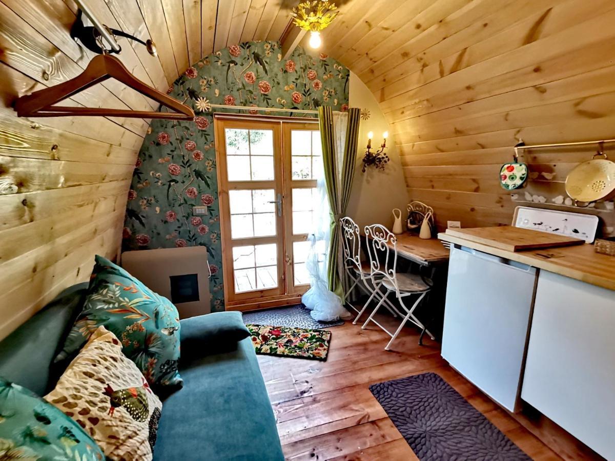 Tiny Cottage Casa Uccello Априкале Экстерьер фото